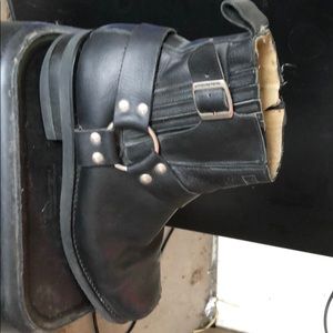 Harley Davidson half zip boots